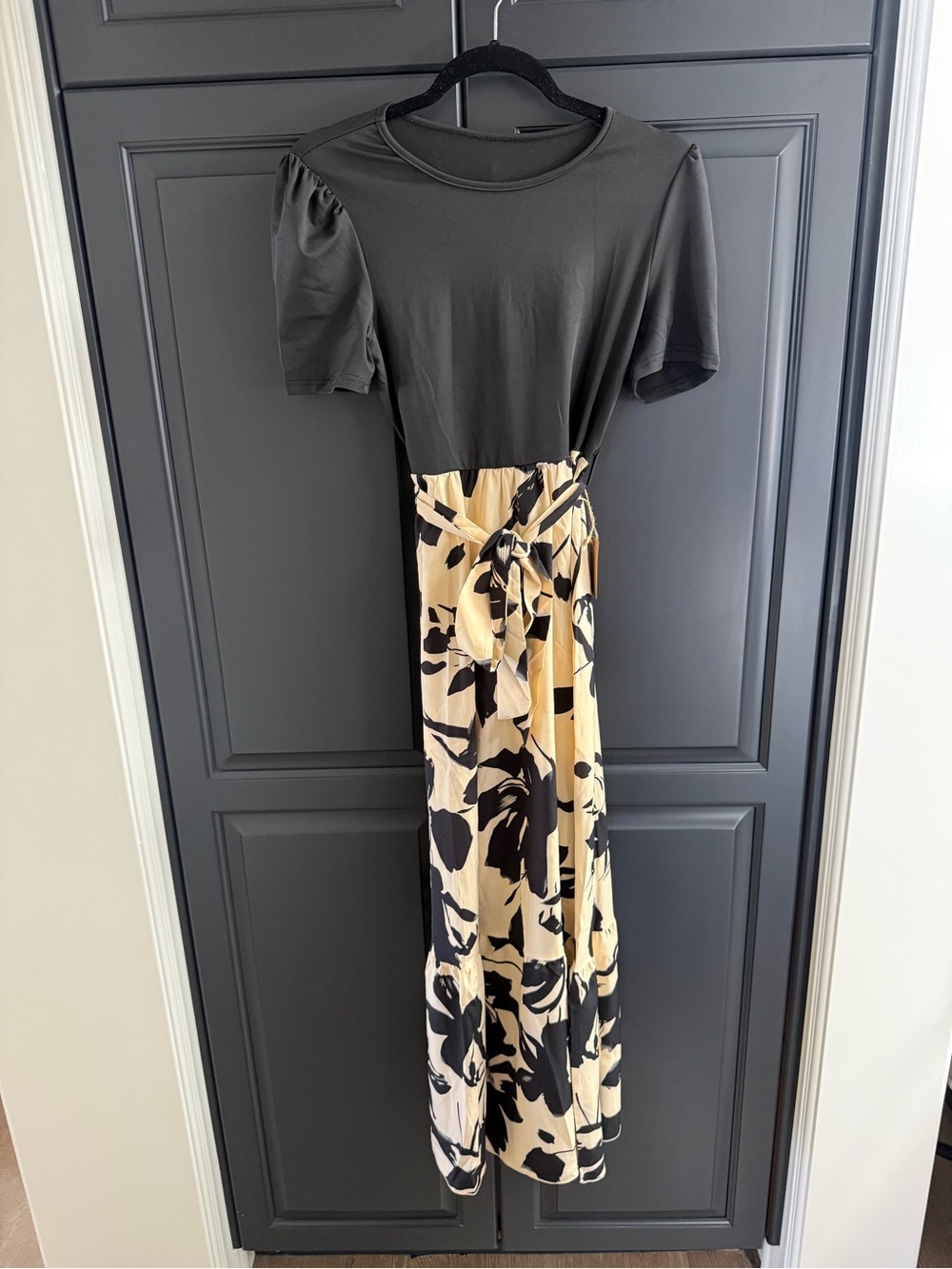 NWOT Black & Beige Floral Tie-Waist Jumpsuit with Short Sleeves
